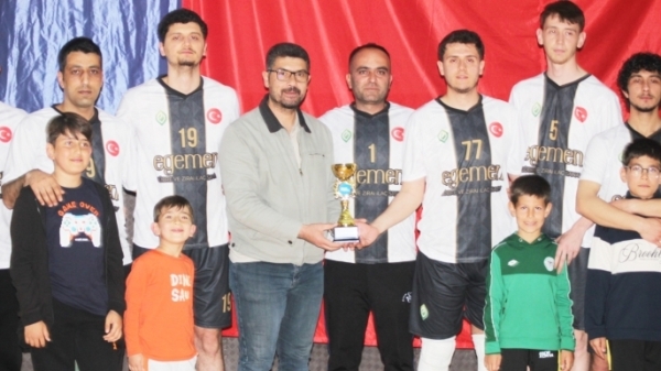 İlçelerarası Voleybol Turnuvası’nda Şampiyon Egemen Gübre
