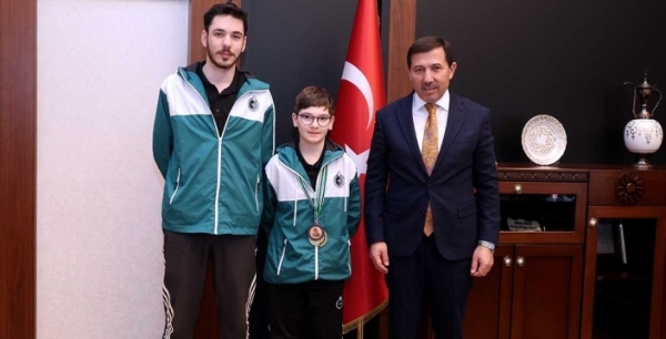 İspanya’da şampiyon oldu: Tahir Efe’den Konya’ya altın gurur