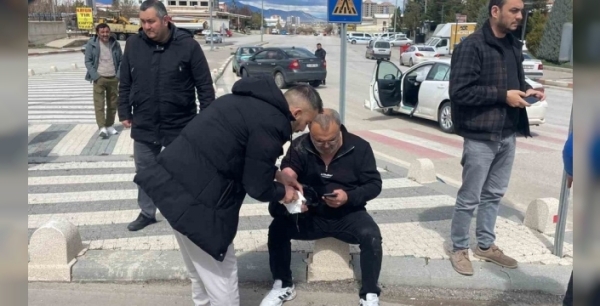 Karaman'da korkunç kaza: Hafif ticari araç devrildi, 1'i çocuk 2 yaralı!
