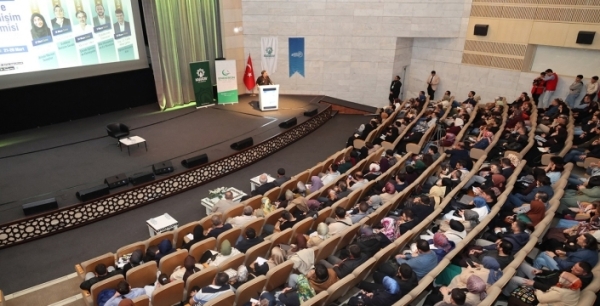 Karatay’da aile akademisine yoğun ilgi: Uzman isimden kritik ebeveynlik uyarıları