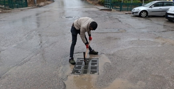 Konya’da yağış alarmı: İlçelerde ekipler 24 saat sahada