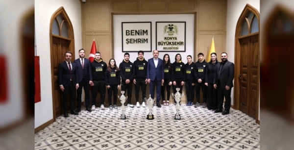 Konya’nın judoda kupa yılı: Judocular Başkan Altay’ı ziyaret etti