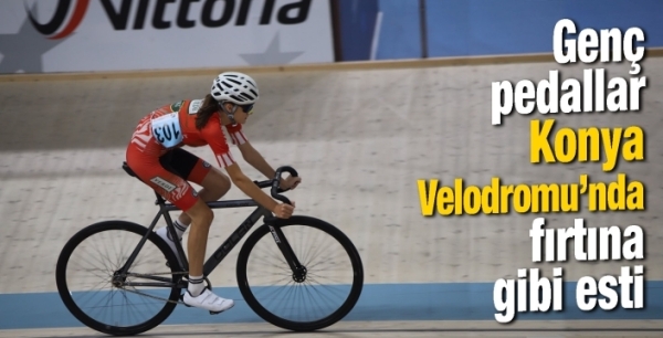 Konya Velodromu’nda genç pedallar fırtına gibi esti