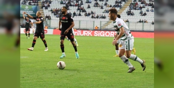 Konyaspor, Fatih Karagümrük ile 10. kez karşı karşıya geliyor