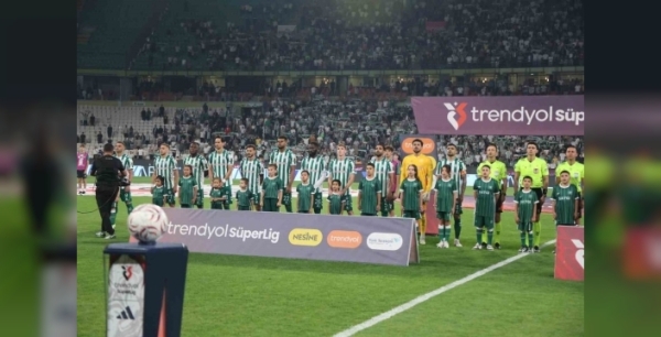 Konyaspor, Trabzonspor'u yenerek mağlubiyet serisini sonlandırdı
