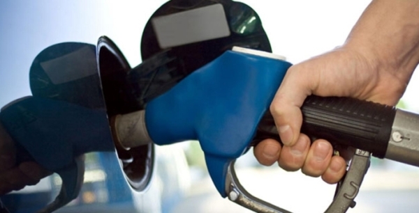Motorinde beklenen indirim bu gece pompa fiyatlarına yansıyor