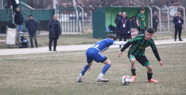Sarayönü Belediyespor evinde iki puan kaybetti