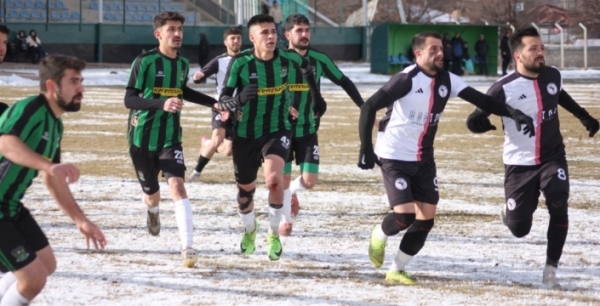 Sarayönü Belediyespor’un namaglup serisi lider karşısında sona erdi