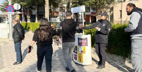 Sarayönü’nde KADES standıyla farkındalık oluşturuldu