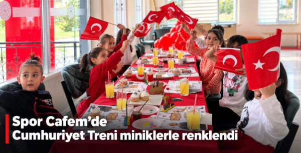 Sarayönü Spor Cafem’de minikler Cumhuriyet Trenini renklendirdi