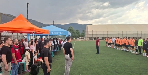 Şehidimiz adına dostluk maçı