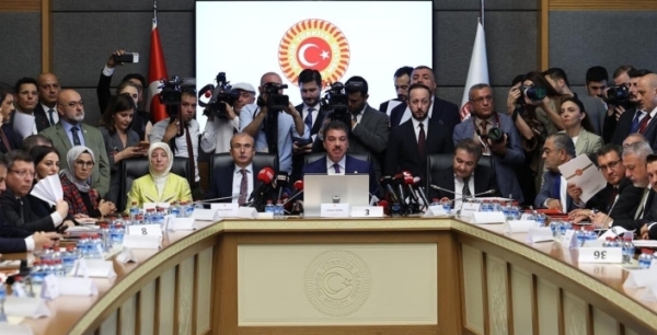 “Terörsüz Türkiye” yasa teklifine ilk onay: Adalet Komisyonu’ndan geçti