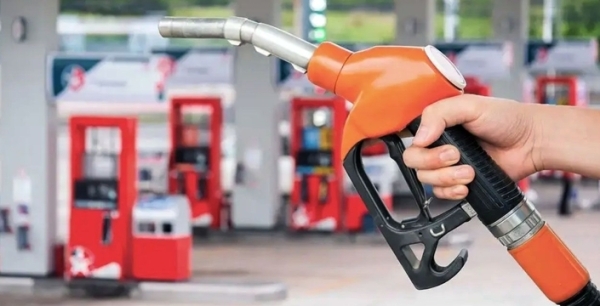 Zam silindi! Benzin fiyatı pompada geriledi