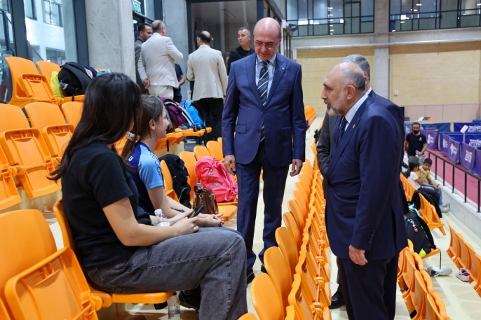 Selçuklu'daki spor tesisleri ziyaret edildi