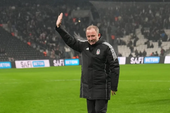 Sergen Yalçın'dan hakemlere zehir zemberek sözler: 'Camia sağlıklı değil!