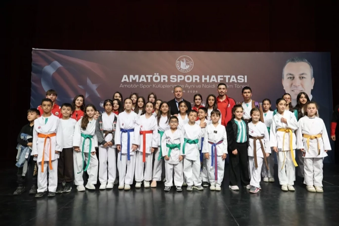 Sivas belediyesi amatör spor kulüplerine 6.2 milyon TL destek sağladı