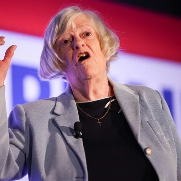 Şok eden ölüm: Eski bakan Ann Widdecombe evinde ölü bulundu, cinayet soruşturması başladı!
