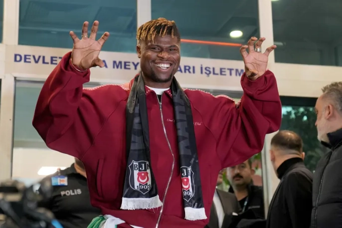Şok transfer! Beşiktaş, Agbadou'yu rekor bonservis bedeliyle kadrosuna kattı