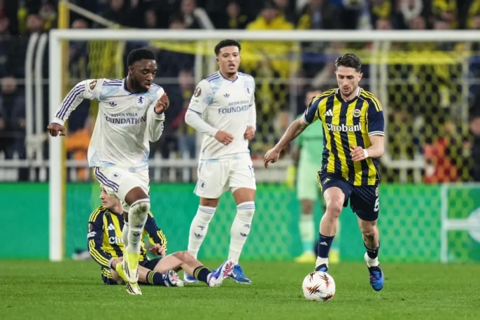 Spor Gündemi 2026: Fenerbahçe Avrupa'da puan kaybetti, Galatasaray'ın lig ve Avrupa performansı arasındaki dev fark ortaya çıktı, Beşiktaş'tan bomba transfer açıklaması!