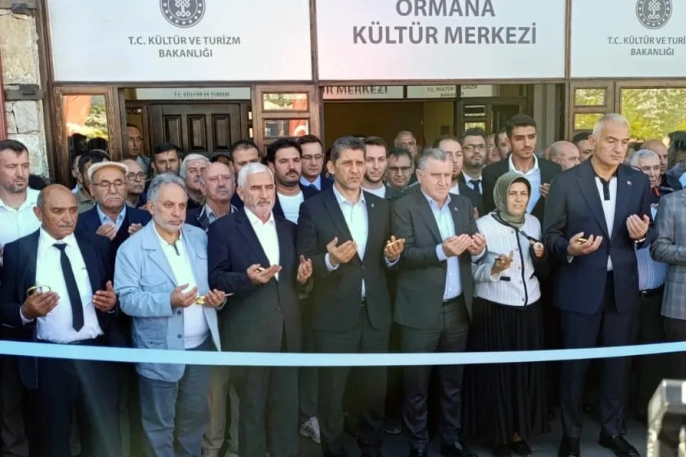 Talas Belediye Başkanı Antalya'da kültür yatırımlarını inceledi