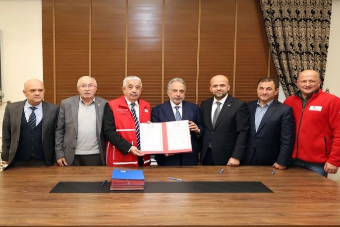 Talas'ta Giysiler Gıda Oldu: Dayanışma Köprüsü Kuruldu