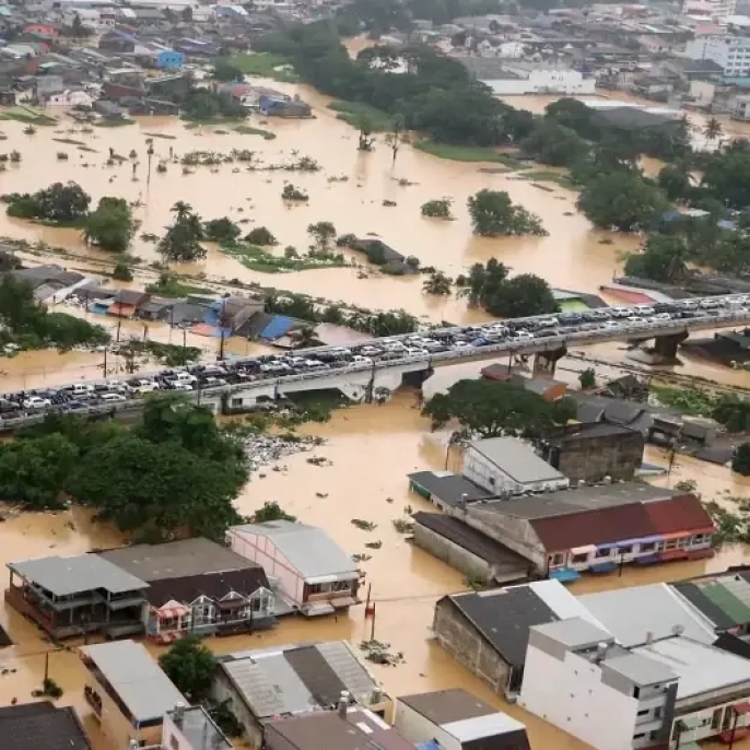 Tayland'daki sel felaketinde can kaybı 162'ye yükseldi