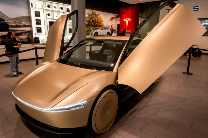 Tesla 30 milyar dolar kredi sağladı