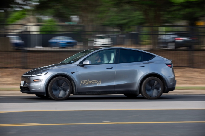 Tesla’nın sürücüsüz taksi hizmeti Teksas’ta yayılıyor: Dallas ve Houston da listeye eklendi