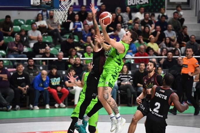 TOFAŞ, Glint Manisa Basket ile zorlu bir maça çıkıyor
