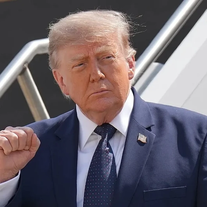 Trump, başkanlık için yeniden aday olacağını duyurdu