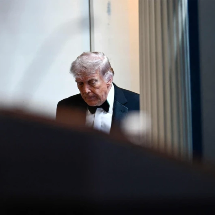 Trump bir programdayken salonda silah sesleri duyuldu: Gizli servis hızla müdahale etti, saldırgan yakalandı