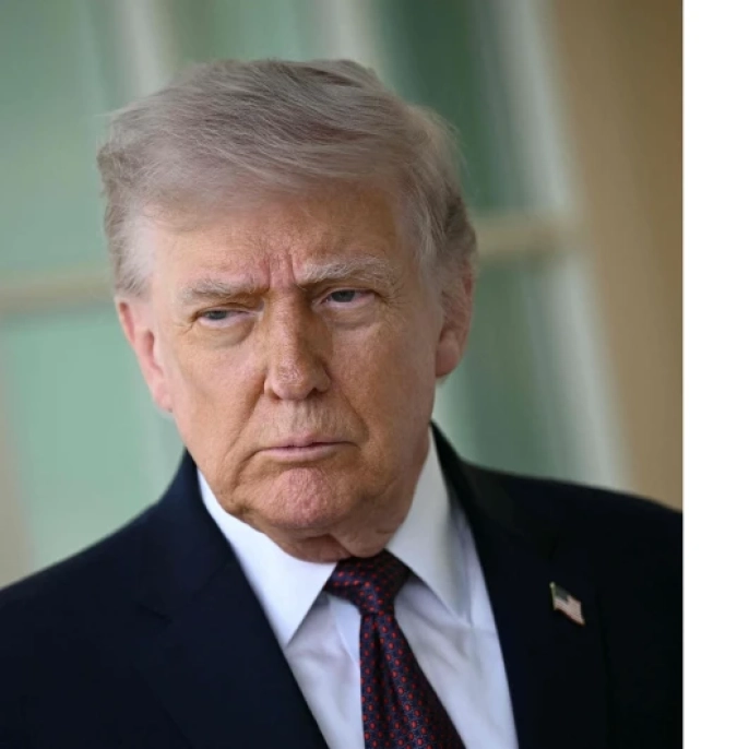 Trump, Hazreti İsa gibi tasvir edildiği görseli sildi: 'Kızılhaç çalışanı olmam gerekiyordu