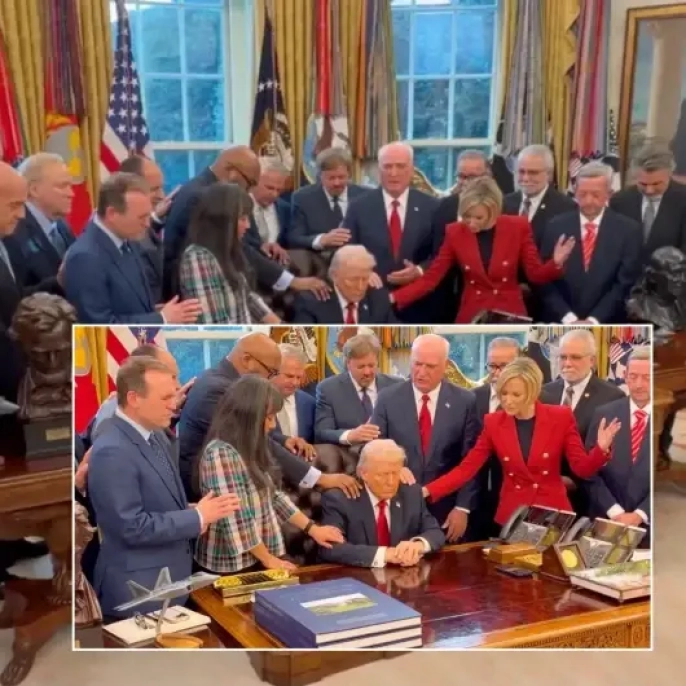 Trump'ın Oval Ofis'te dualarla çevrili anları: Dünya bu görüntüleri konuşuyor