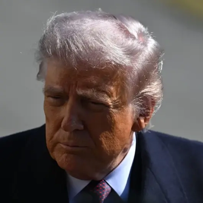 Trump: İran nükleer silaha sahip olamaz, müzakereler devam ediyor