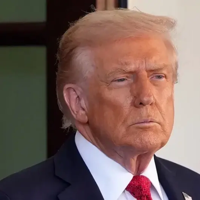 Trump'tan İran'a İkinci Uçak Gemisi Hamlesi: Rejim Değişikliği En İyi Seçenek