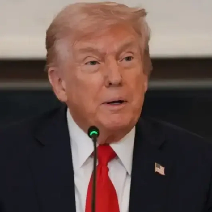 Trump'tan şok açıklama: Venezuela açıklarında 'çok büyük' petrol tankerine el koyduk