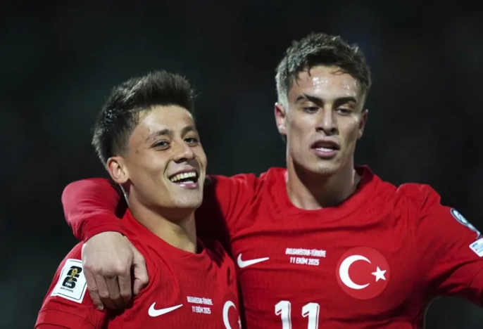 Türk futbolunun parlayan yıldızları Kenan Yıldız ve Arda Güler'in piyasa değerinde inanılmaz yükseliş!