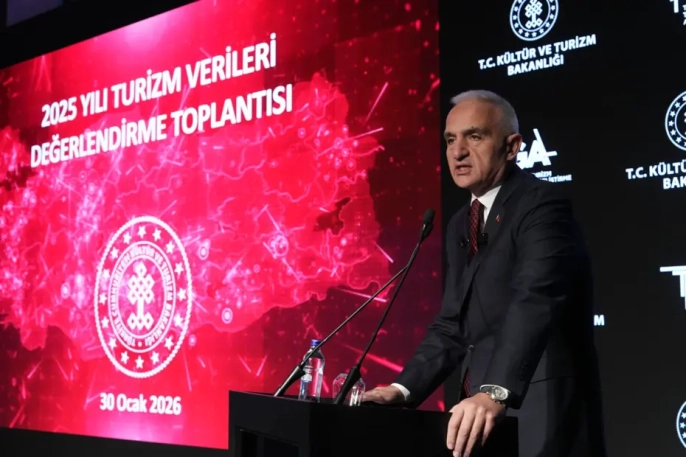 Türkiye turizmde tarihe geçti: 2025 rekorlarla kapandı, 2026 için gözler 68 milyar dolarda!