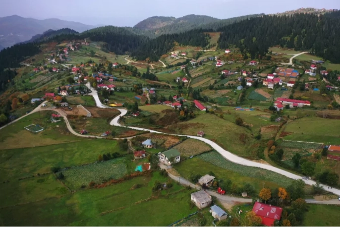 Turnalık Mahallesi'ne beton yol yapıldı