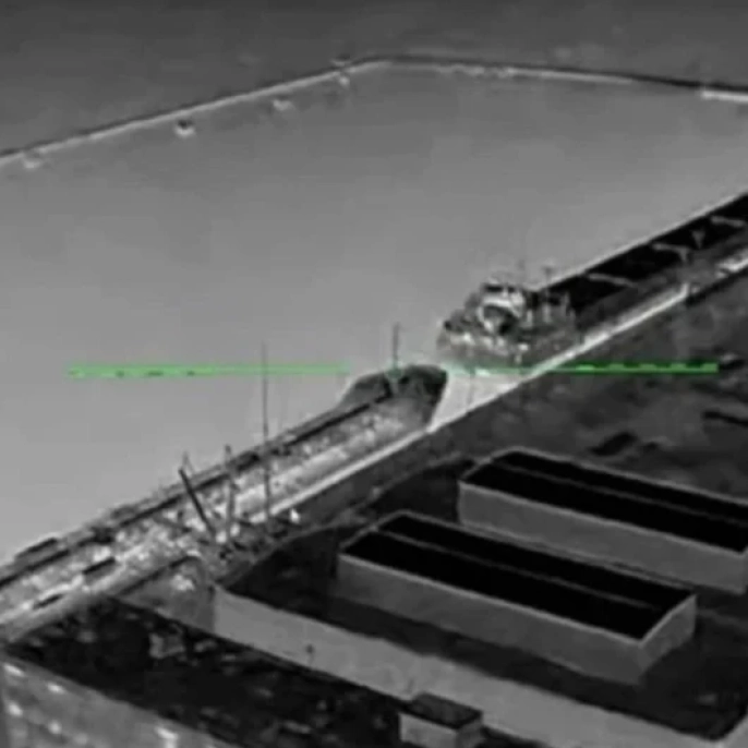 Ukrayna, Rusya'da iki Tu-142 uçağı ve bir İskender füze sistemine saldırdı