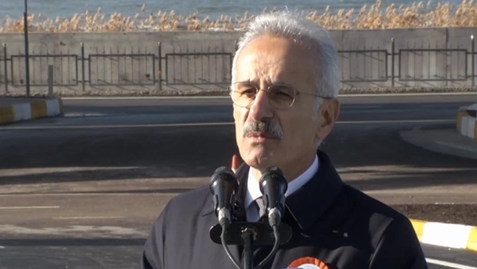 Van Çevre Yolu'nun kritik etapları açıldı: Bakan Uraloğlu Togg ile test etti!