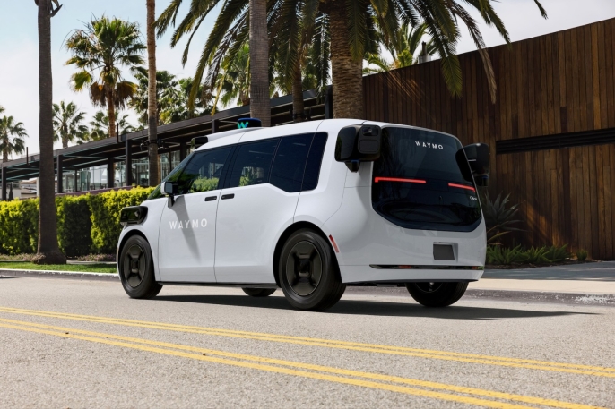 Waymo, Las Vegas'ta robotaksi hizmetine başladı