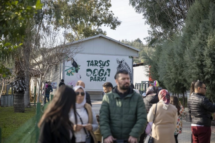 Yarıyıl tatilinde Tarsus Doğa Parkı binlerce ziyaretçiyle dolup taştı