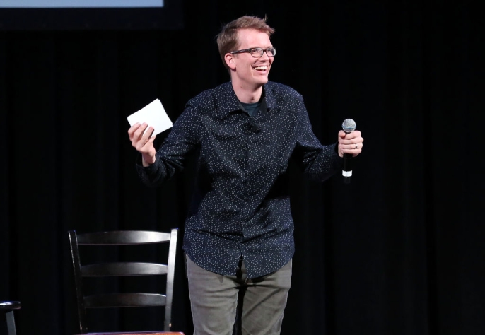 YouTuber Hank Green, yapay zekaya bağımlılığını 'sağlıksız' buldu