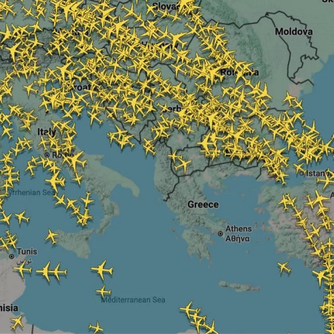 Yunanistan hava sahası çöküşle sarsıldı: Binlerce yolcu mağdur!