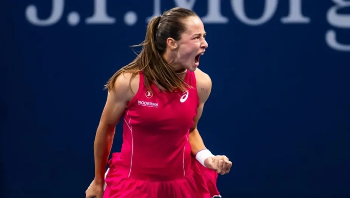 Zeynep Sönmez'den Avustralya Açık'ta tarihi zafer: Türk tenis tarihinde bir ilk!